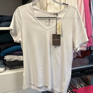 Tommy Bahama Cream V-Neck Short Sleeve Tee